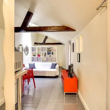 Unit 011 Saint Germain Des Pres 巴黎