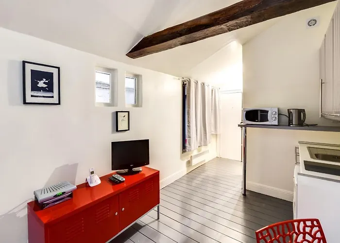 Unit 011 Saint Germain Des Pres *