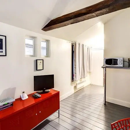 Unit 011 Saint Germain Des Pres *