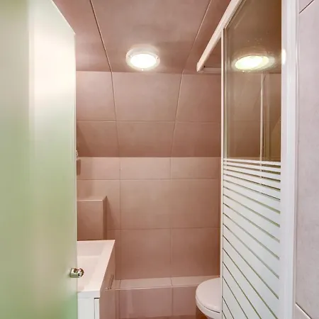 Unit 011 Saint Germain Des Pres Apartman