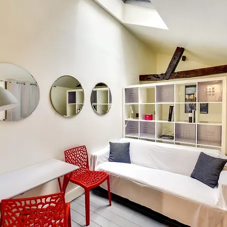 Unit 011 Saint Germain Des Pres * Párizs